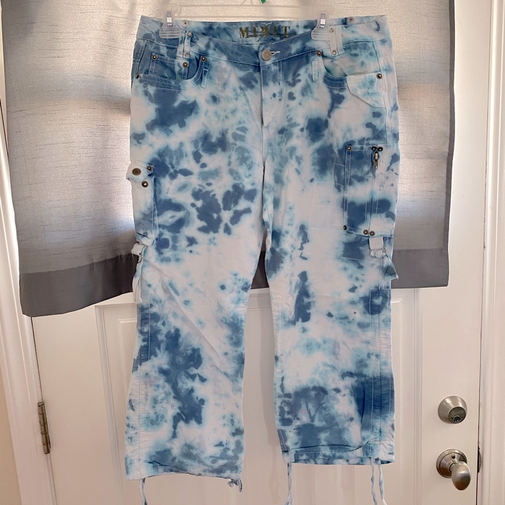 Hand Tie Dyed cargo Capri’s Mix It size 12